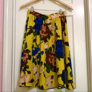 3 for $30 Vivienne Tam floral skirt🌻
